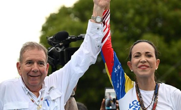 Edmundo González y María Corina Machado ejercieron su voto