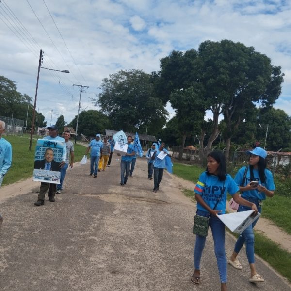 Movimiento por Venezuela recorrió Bongo y Palmarito enseñando a votar por Edmundo González