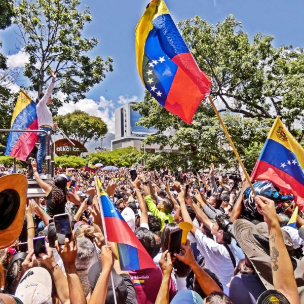 Venezuela: la represión escala en un intento brutal por ahogar los reclamos ciudadanos