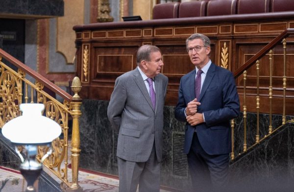 Senado español debate moción que reconoce a Edmundo González