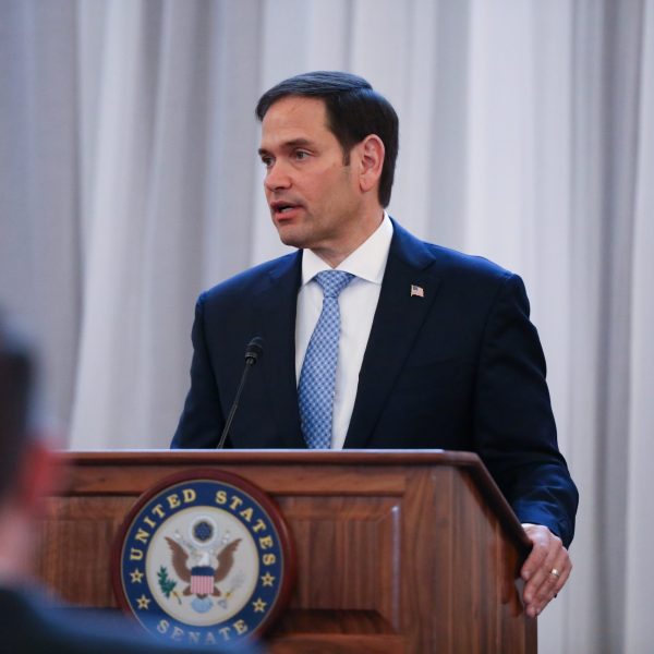 Senador Marco Rubio dice que todas las ciudades de EEUU. «están bajo amenaza» del Tren de Aragua