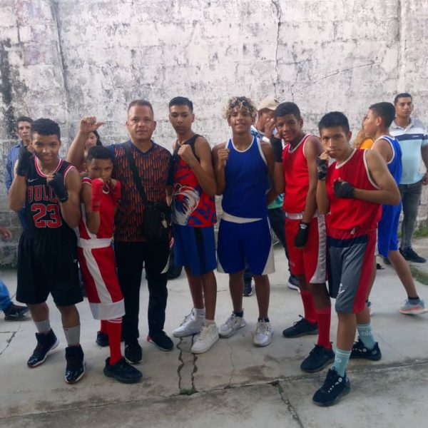 Bolívar le ganó nuevamente a Anzoategui en otro encuentro de boxeo 