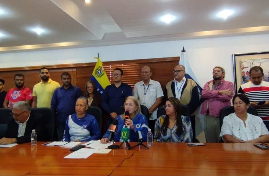 Rueda de prensa en el marco de la celebración del 43° aniversario de la Universidad Nacional Experimental de Guayana (UNEG). Foto: Karla Ávila Morillo @KarlaAvilaComunica