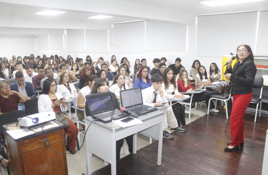 Realizado exitoso Simposio Abril: Mes Parasitológico 2025 en la Udo Bolívar