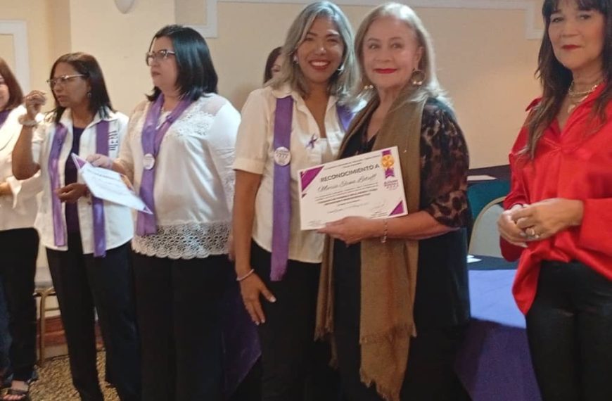 Egresó primer diplomado de cuidadores de pacientes con Alzheimer