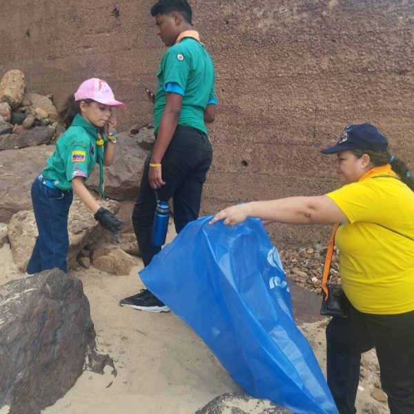 La jornada ambiental «Abracemos al Orinoco» culminó satisfactoriamente con alegría