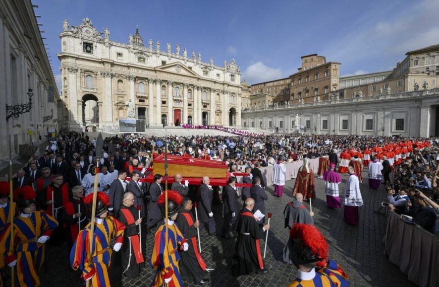 El Vaticano se prepara para elegir al sucesor del Papa Francisco