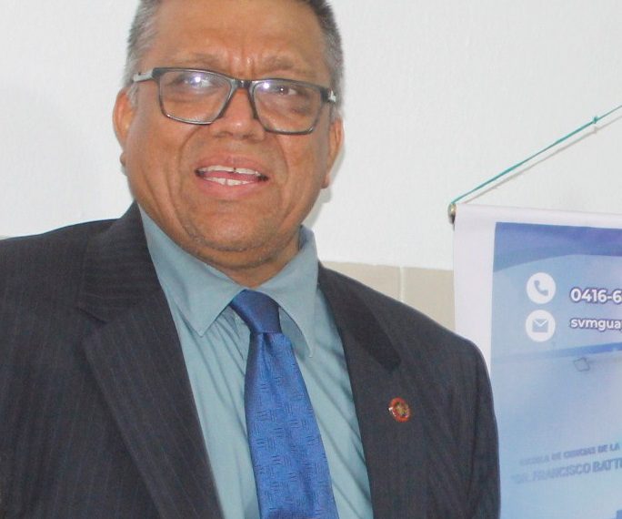 Docente e investigador de Udo Bolívar destaca por tercer año en Ranking Mundial Científico