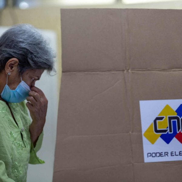 A 10 días de las elecciones regionales en Venezuela, la mayoría no se decide a votar