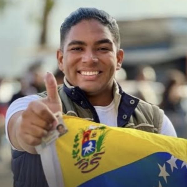 María Corina Machado denuncia detención de Javier Cisnero