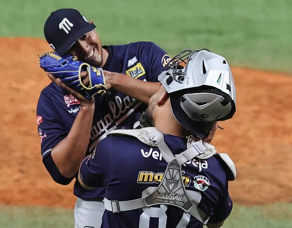 Magallanes cortó su racha de derrotas y frenó a Leones