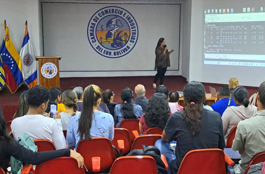 Cámara de Comercio realizó taller GDS KIU Básico gratuito