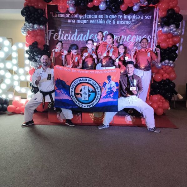 Dojo Goju Ryu Karate Do Uchiage Kai Gran Sabana sobresalió en la Liga Kanazawa