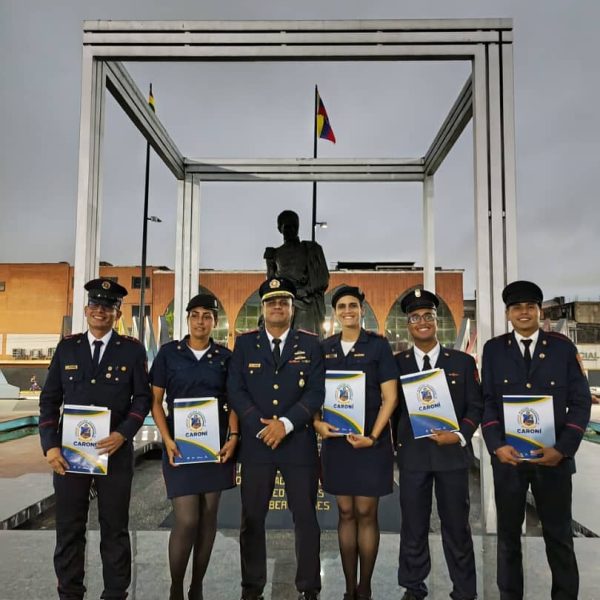 Bomberos Unexpo recibieron la condecoración Honor al Mérito en Caroní