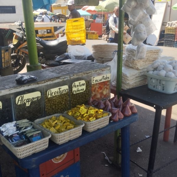 Bolivarenses entre la tradición y la realidad: hallacas con esfuerzo o ausencia en la mesa navideña