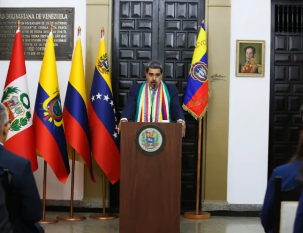 «No» a la guerra, pide Maduro mientras promete mantener exportación petrolera tras bloqueo