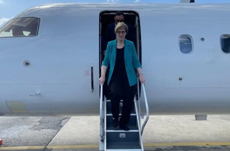 “Estamos listos para trabajar”| Laura Dogu llega a Caracas para reabrir la misión diplomática de EE. UU.
