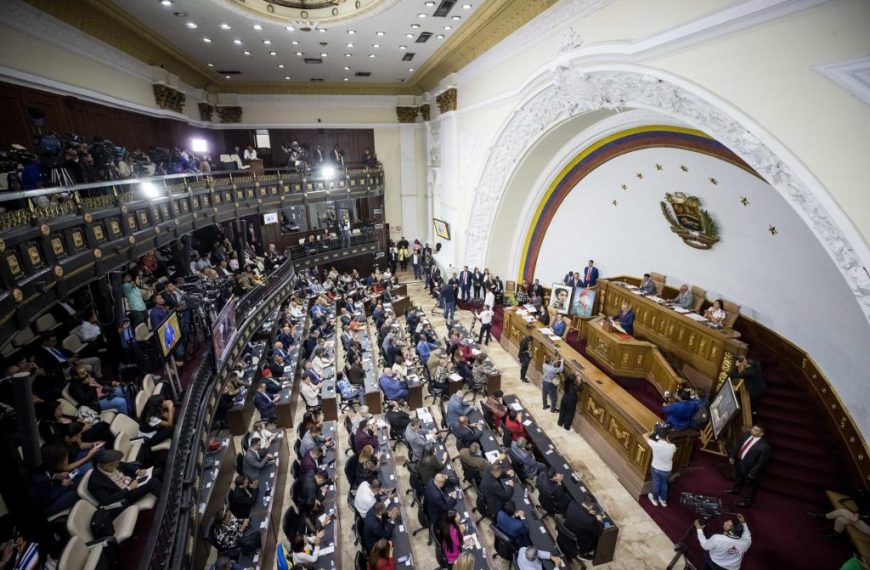 El chavismo tramita de urgencia la Ley de Amnistía bajo el mandato de la presidenta encargada