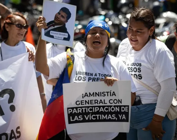 Entre el «acto de clemencia» y la falta de justicia: Las contradicciones de la nueva Ley de Amnistía en Venezuela