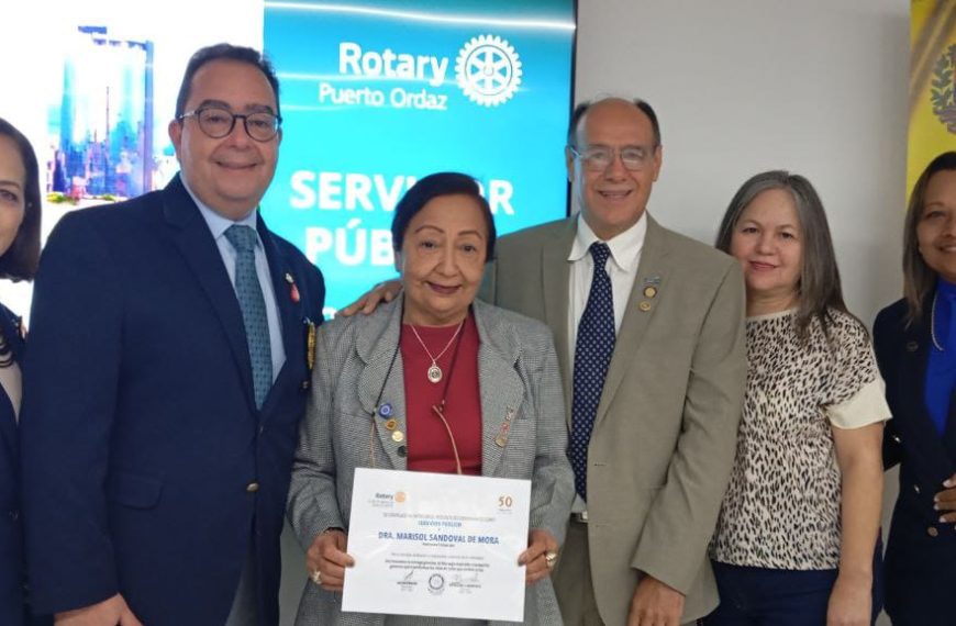 Rotary Angostura rinde homenaje a la Dra. Marisol Sandoval de Mora