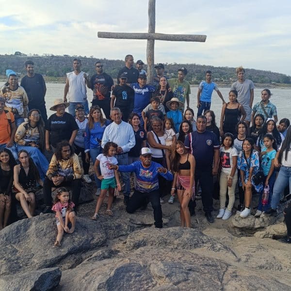 La Fundación Cristo del Orinoco y la Casita de los Títeres: La Siembra de las cruces del Orinoco