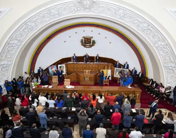 Venezuela aprueba nueva Ley de Minas para atraer inversión internacional tras licencias de EE. UU.