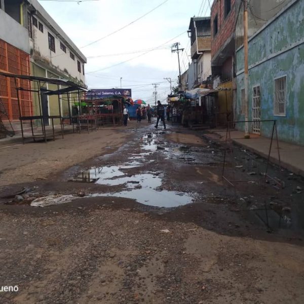 San Félix ahogada: Carrera 7 colapsa entre aguas negras y desidia oficial