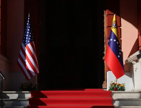 EE.UU. y Venezuela acuerdan formalmente restablecer relaciones diplomáticas