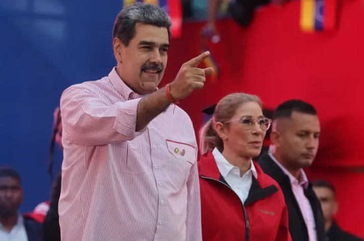 Maduro y Cilia Flores se declaran sin fondos para costear su defensa