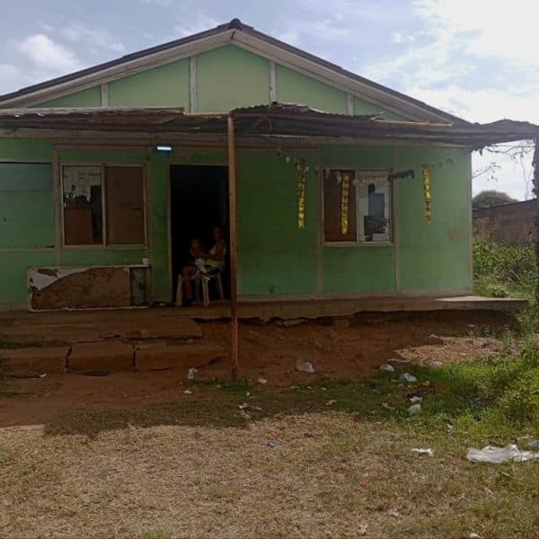 El ocaso de las «casas uruguayas» en Ciudad Bendita: techos corroídos y servicios en crisis