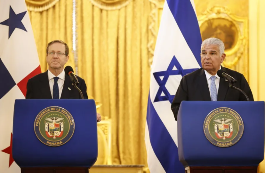 El presidente de Israel alerta en Panamá sobre el impacto de Irán en América Latina