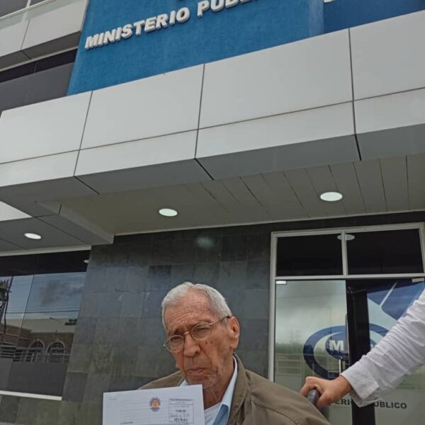 Walter Márquez formaliza en Fiscalía Guayanesa denuncia por intento de expropiación habitacional en “Doña Paulina”