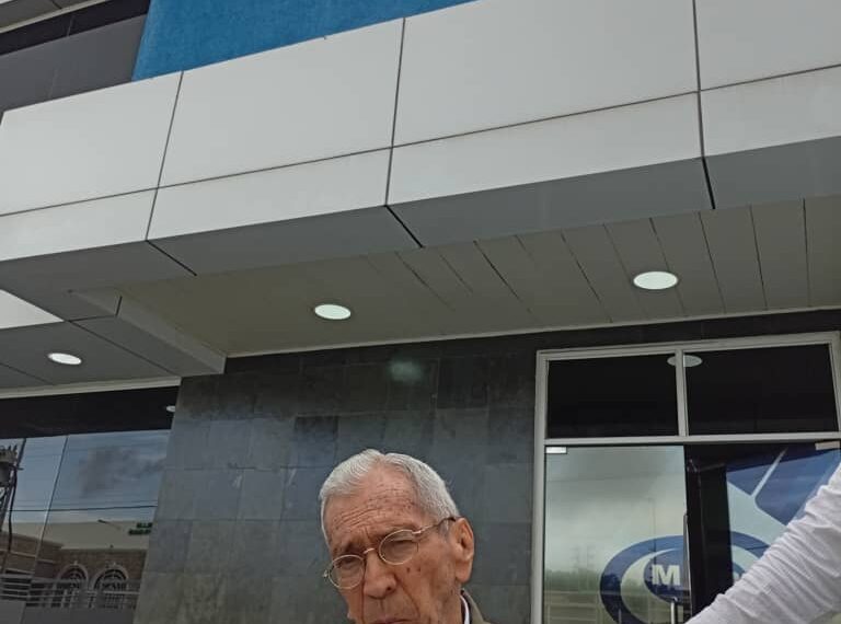 Walter Márquez formaliza en Fiscalía Guayanesa denuncia por intento de expropiación habitacional en “Doña Paulina”