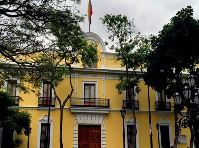 Venezuela tacha de «falsificación de la verdad» afirmaciones de Guyana sobre el Esequibo