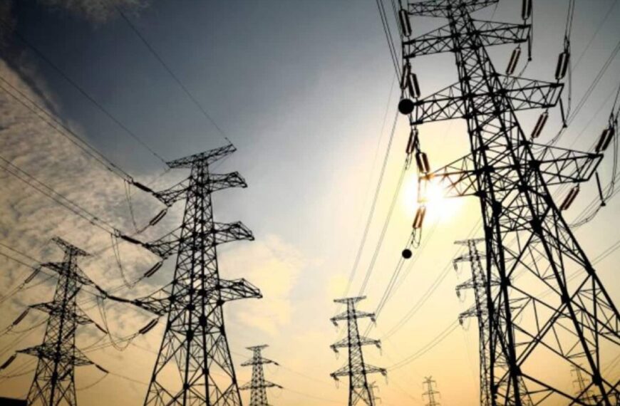 Recuperación del sistema eléctrico nacional requiere una inversión de 20 mil millones de dólares