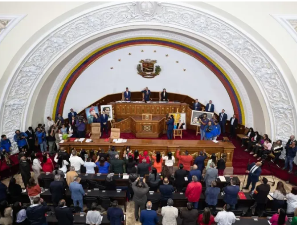 AN aprueba un proyecto para abrir inversiones en el sector eléctrico
