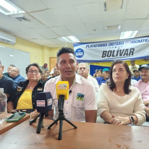 Manuel González asume la PUD Bolívar; «Nuestro trabajo no se queda en oficinas, va al asfalto»
