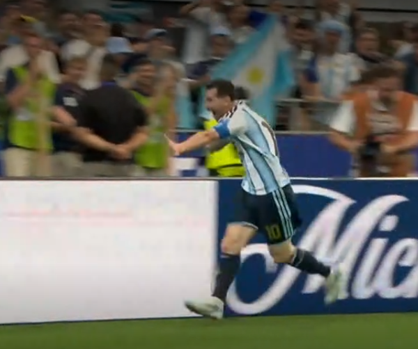 Messi hace historia en Dallas y mete a Argentina en la próxima ronda